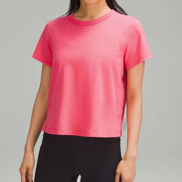 lululemon athletica Tops - lululemon classic cotton tee